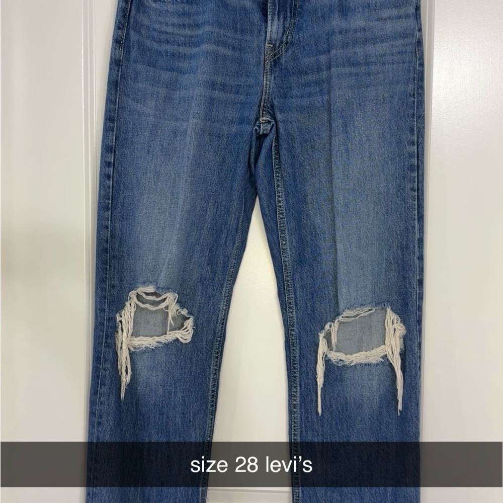 Levi's Women's Straight Leg Blue Jeans with Ripped Knees